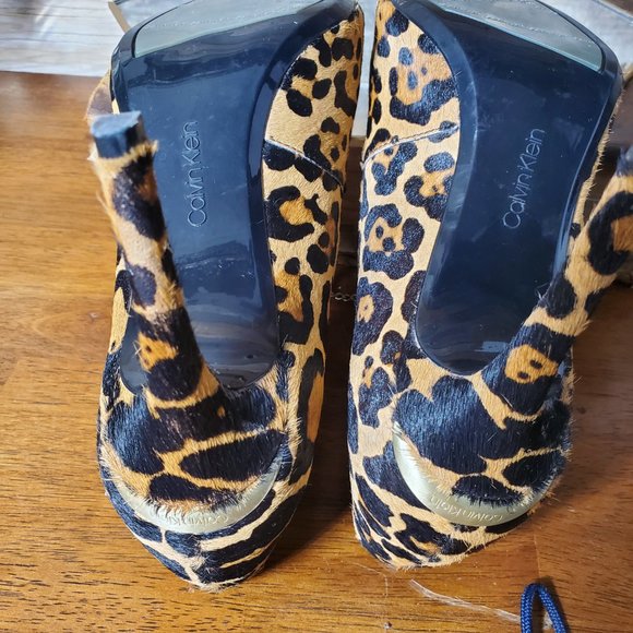 Calvin Klein Women's Leopard / Jaguar/ Cheetah Pumps - Size 10 - Picture 5 of 9